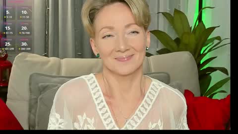 Alexandra online show from 12/15/25, 01:04