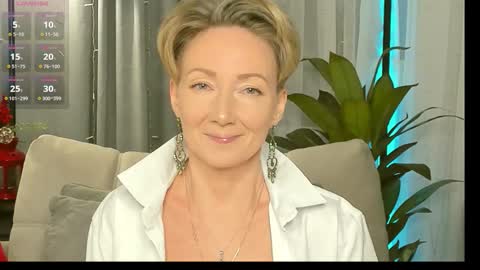 Alexandra online show from 12/22/25, 12:57