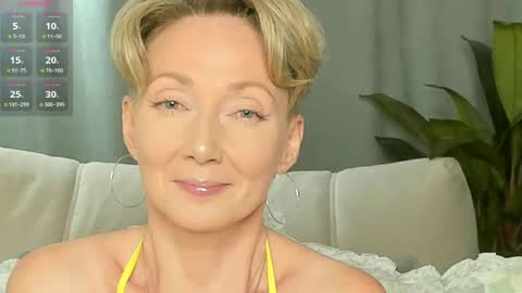 Snapshot of alexandrafix chatting on 05/19/26, 02:01 Alexandra online show from 05/19/26, 02:01