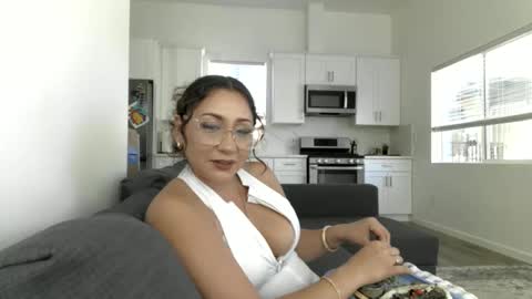 AlexandraRose0777 online show from 04/28/26, 11:32