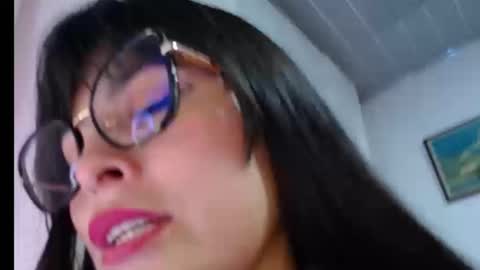 Snapshot of alexandrasaen chatting on 09/27/25, 12:48 alexandrasaen online show from 09/27/25, 12:48