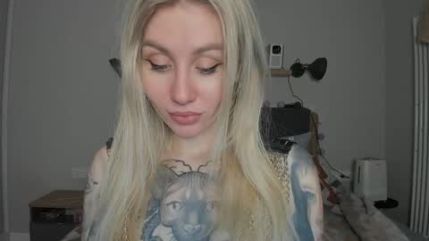 Snapshot of alexarush chatting on 12/10/24, 06:06 alexarush online show from 12/10/24, 06:06