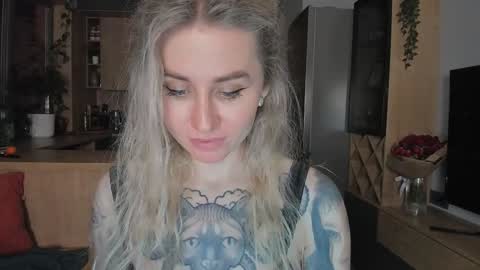 Snapshot of alexarush chatting on 01/05/25, 08:42 alexarush online show from 01/05/25, 08:42