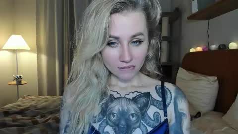 Snapshot of alexarush chatting on 12/18/25, 05:52 alexarush online show from 12/18/25, 05:52