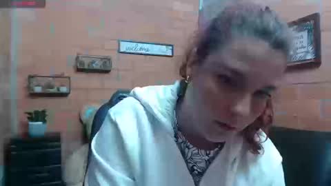 Snapshot of alexatai chatting on 09/09/25, 12:32 alexatai online show from 09/09/25, 12:32