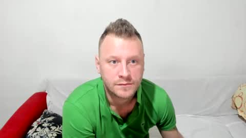 Snapshot of alexboy2022 chatting on 01/24/25, 12:10 onlyfans..alexyno2022 online show from 01/24/25, 12:10