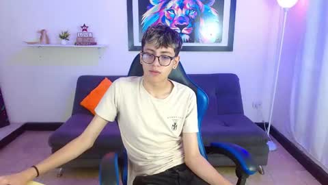 alex online show from 04/22/26, 01:56