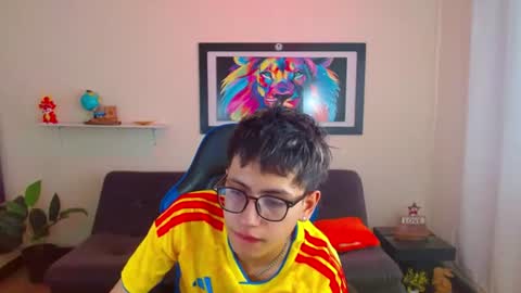 Snapshot of alexcum_18 chatting on 07/04/26, 01:50 alex online show from 07/04/26, 01:50