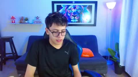 Snapshot of alexcum_18 chatting on 07/15/26, 02:11 alex online show from 07/15/26, 02:11