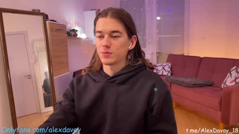           online show from 01/08/25, 07:13