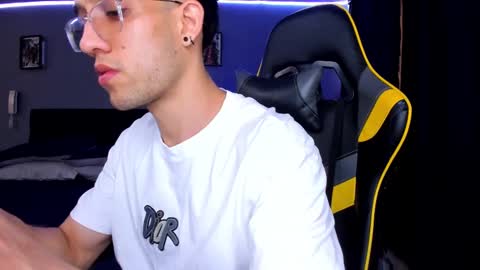 alexgiraldo__ online show from 09/24/25, 02:42