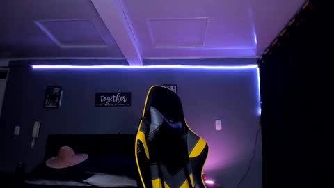 alexgiraldo__ online show from 09/30/25, 06:40