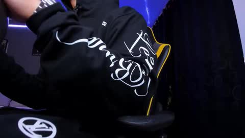 alexgiraldo__ online show from 12/04/25, 12:25