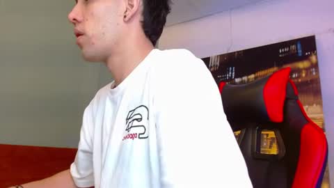 alexgiraldo__ online show from 06/16/26, 02:09