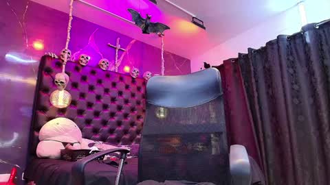 Snapshot of alexhoe_ chatting on 01/31/25, 09:59 Alex online show from 01/31/25, 09:59