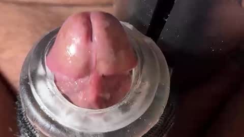 Snapshot of alexhoward chatting on 11/20/25, 04:56 alexhoward online show from 11/20/25, 04:56