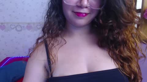 Snapshot of alexiarestrepo chatting on 01/04/25, 03:17 Alexia online show from 01/04/25, 03:17