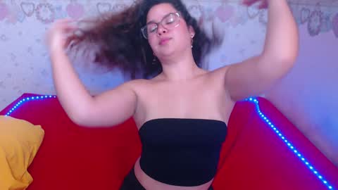 Snapshot of alexiarestrepo chatting on 01/07/25, 03:02 Alexia online show from 01/07/25, 03:02
