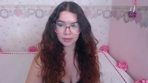 Snapshot of alexiarestrepo chatting on 02/13/25, 03:14 Alexia online show from 02/13/25, 03:14