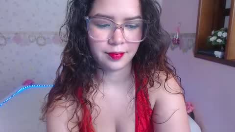 Snapshot of alexiarestrepo chatting on 02/14/25, 12:03 Alexia online show from 02/14/25, 12:03