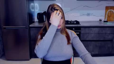 Snapshot of alexiayellow chatting on 02/26/25, 04:14 Alexia online show from 02/26/25, 04:14