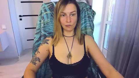 Snapshot of alexiayellow chatting on 05/22/26, 08:53 Alexia online show from 05/22/26, 08:53