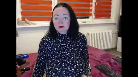 Snapshot of alexie33 chatting on 02/07/25, 03:55 alexie33 online show from 02/07/25, 03:55