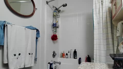 Alexinside you online show from 12/22/25, 01:52