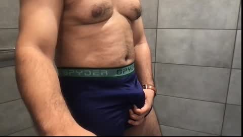 Snapshot of alexis69mm chatting on 01/06/25, 12:05 Alex online show from 01/06/25, 12:05