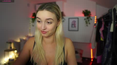 Alexis Texas online show from 12/03/24, 10:40