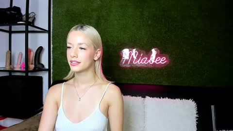 alexisbanx online show from 07/14/26, 05:40
