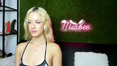 alexisbanx online show from 07/28/26, 04:39