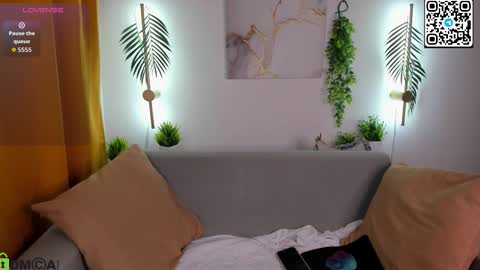 Alexis   Mon Tue Wed Thu Fri 7 GMT 0100am-0700am  online show from 11/14/25, 04:38