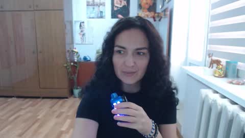 AlexisMillers online show from 10/25/25, 08:55