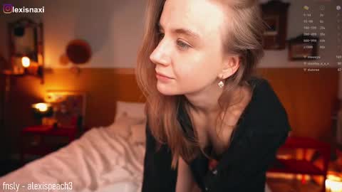 Snapshot of alexispeach chatting on 03/07/25, 11:16 Alexis--  online show from 03/07/25, 11:16