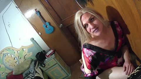 Snapshot of alexiss699 chatting on 12/19/24, 02:01 alexiss699 online show from 12/19/24, 02:01