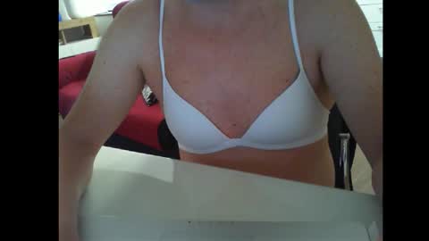 Snapshot of alexja_ganja chatting on 10/10/25, 06:34 Alexia online show from 10/10/25, 06:34