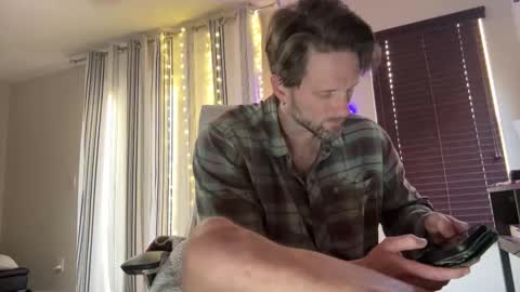 Alex Mann online show from 10/17/25, 03:58