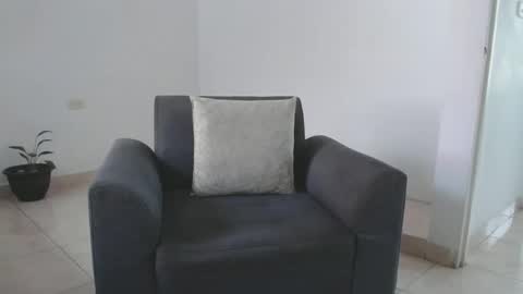 Snapshot of alexmaximuss chatting on 12/01/24, 04:29 Maximuss online show from 12/01/24, 04:29