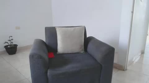 Snapshot of alexmaximuss chatting on 12/19/24, 07:18 Maximuss online show from 12/19/24, 07:18