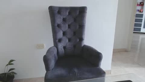 Snapshot of alexmaximuss chatting on 12/21/24, 05:18 Maximuss online show from 12/21/24, 05:18