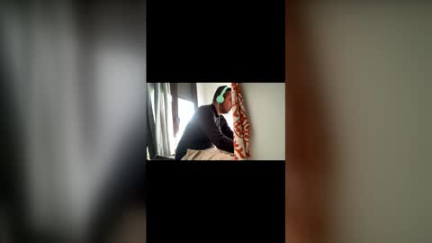 Snapshot of alexospina55 chatting on 12/01/25, 01:49 alexospina55 online show from 12/01/25, 01:49