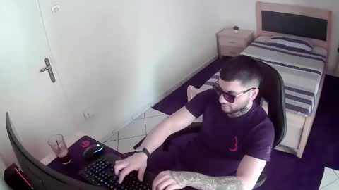 alexthepro00 online show from 05/03/26, 03:18