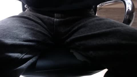 Snapshot of alextwunkk chatting on 02/05/25, 10:01 Alex online show from 02/05/25, 10:01
