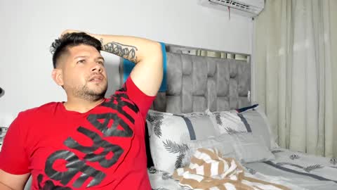 Snapshot of alexvacasin chatting on 01/03/25, 03:12 alex online show from 01/03/25, 03:12