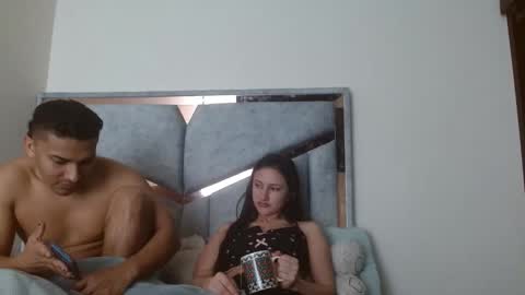 alex y luisa online show from 10/28/25, 04:09