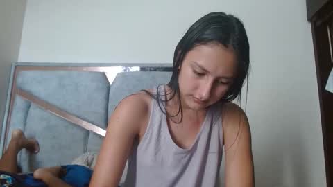 alex y luisa online show from 02/02/26, 03:44