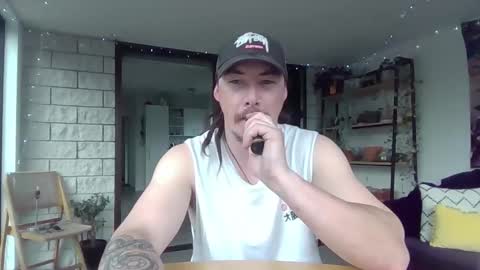 Alex online show from 11/06/25, 03:51