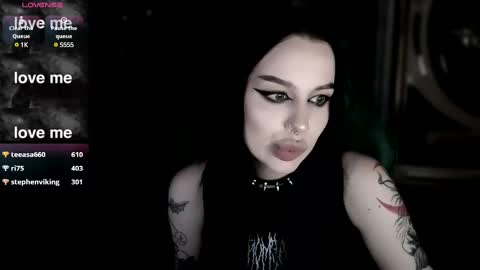Snapshot of alexx_succubus chatting on 03/10/25, 12:40 Alexx Succubus online show from 03/10/25, 12:40