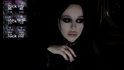 Snapshot of alexx_succubus chatting on 09/17/25, 06:42 Alexx Succubus online show from 09/17/25, 06:42